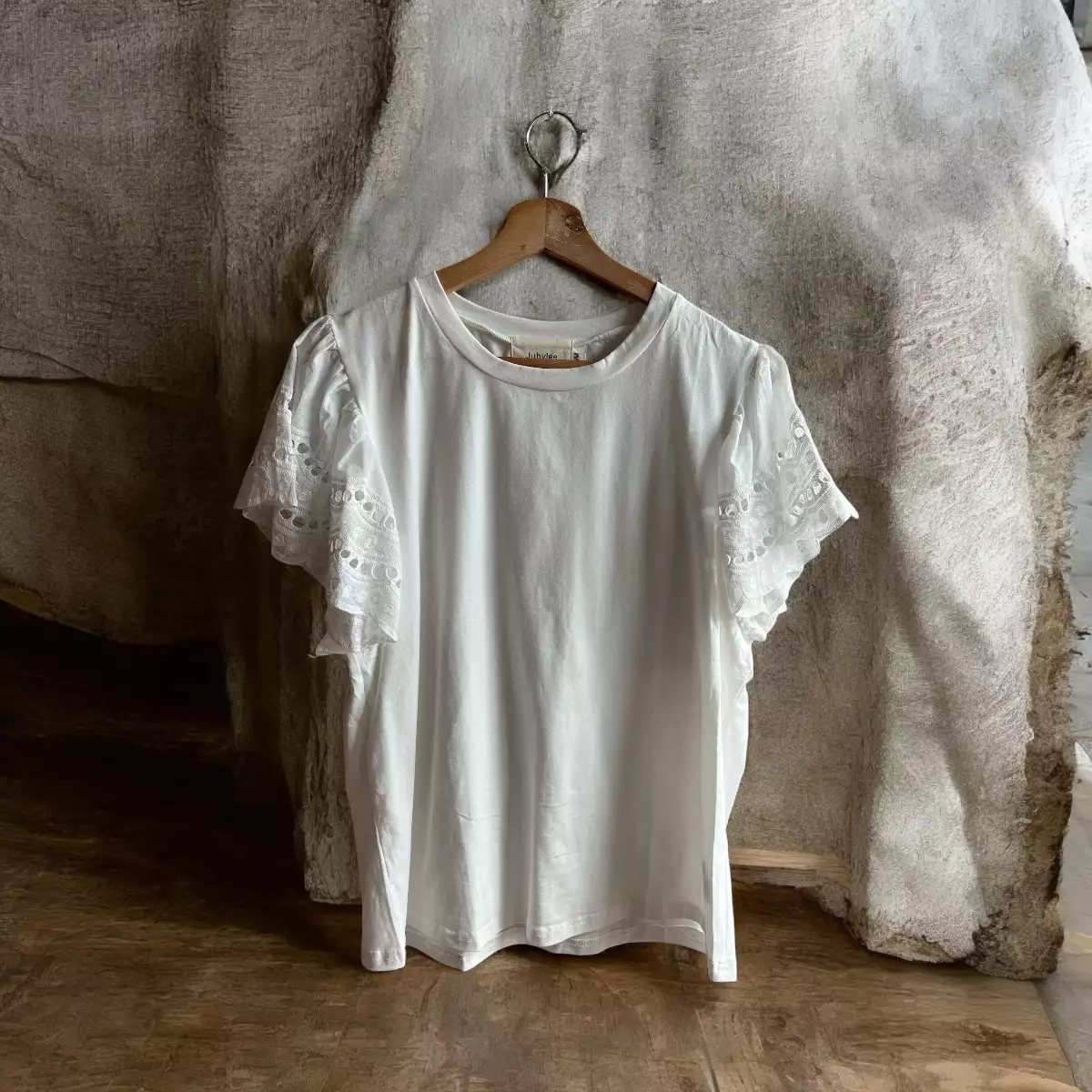 T shirt manche broderie anglaise