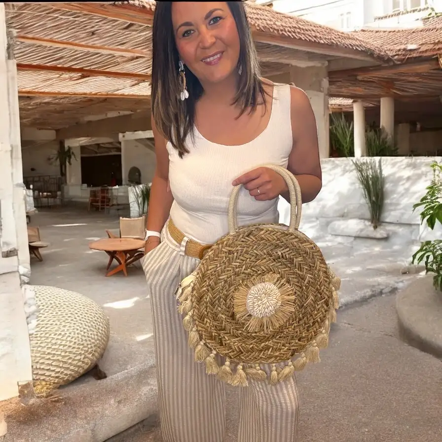 Sac en paille coquillages et pompons