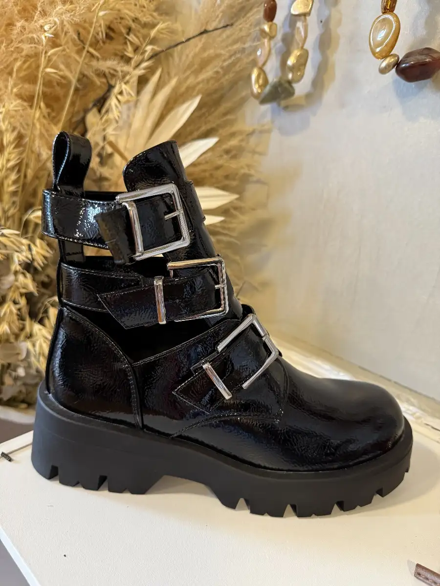 Boots ouvertes Noires Vernies #683