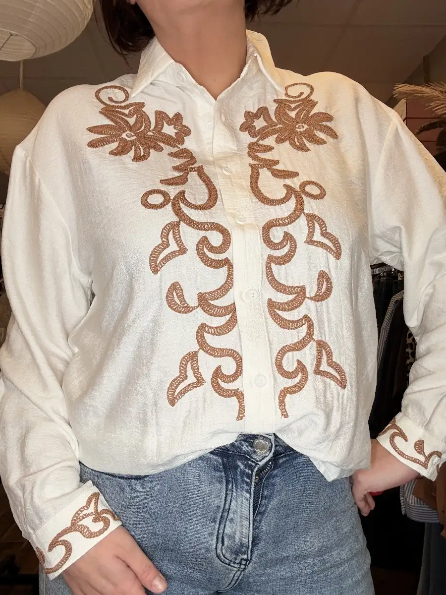 Chemise Allya #847 (Pulpeuses)