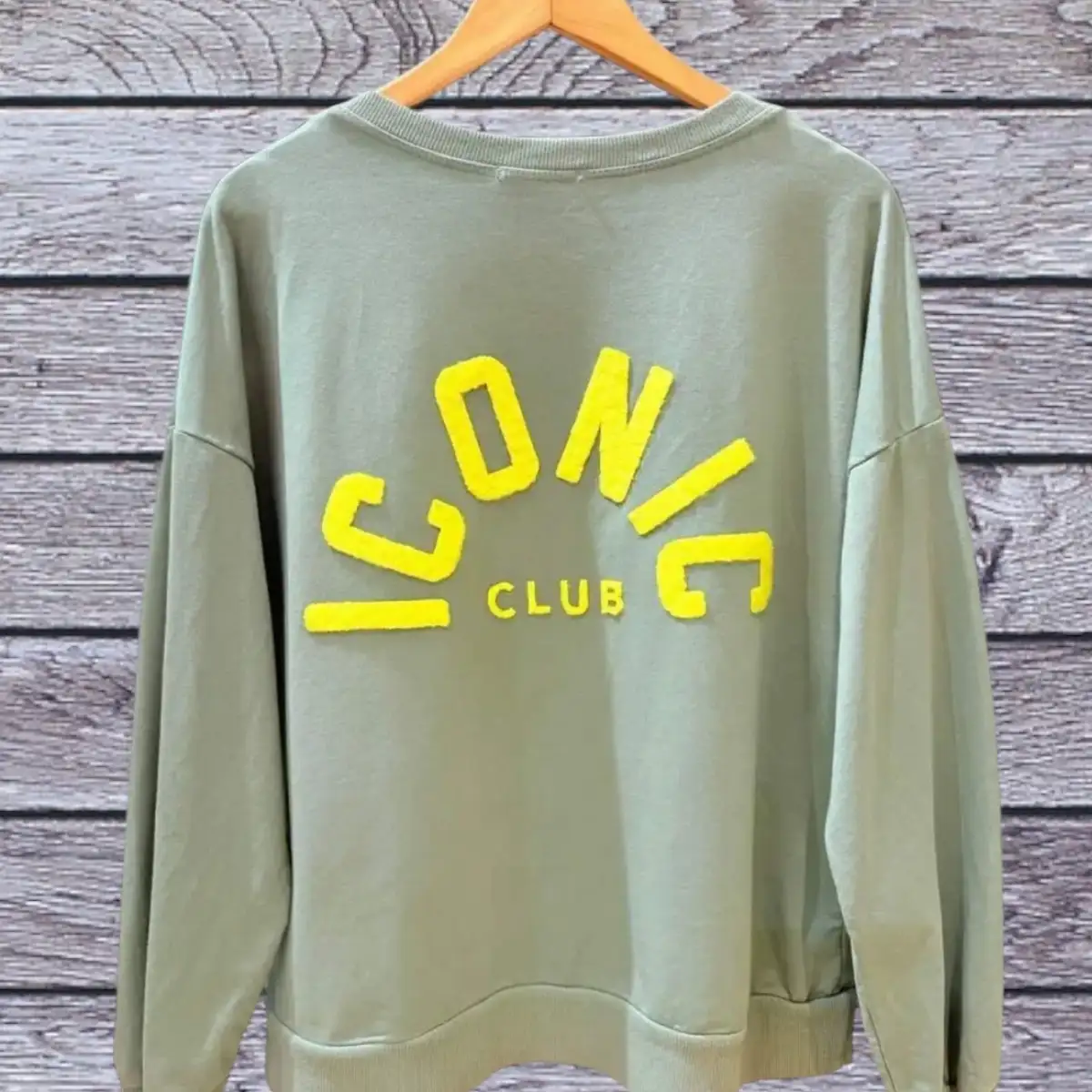 #875 Sweat ICONIC CLUB Kaki