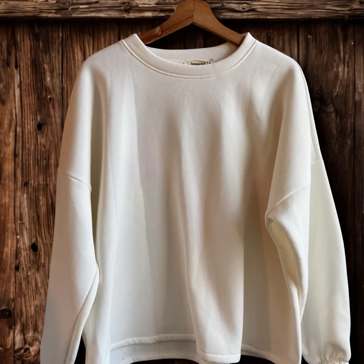 #879 Sweat GIRL BOSS blanc